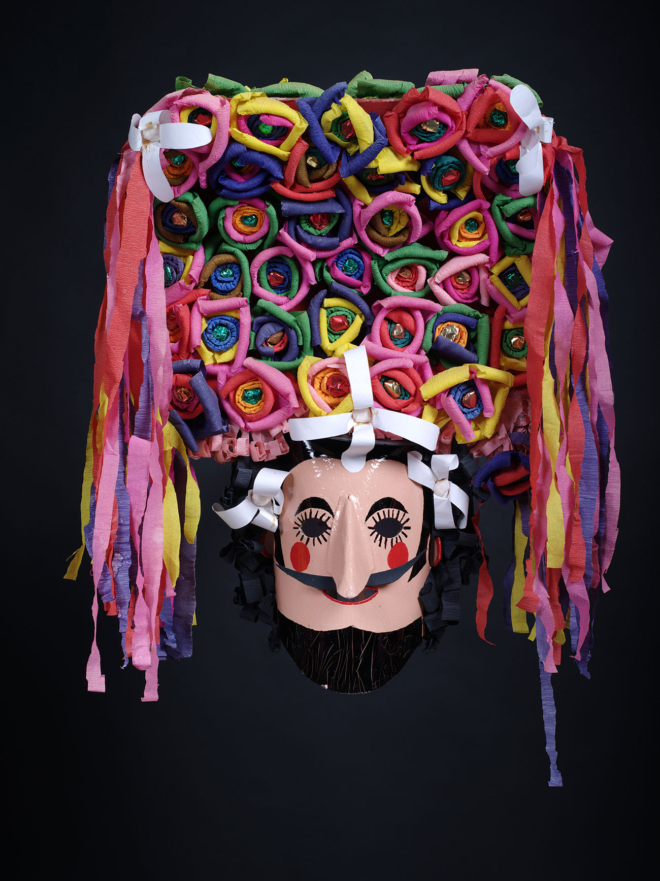 Masque chapeau de boteiro Espagne © Musée international du carnaval et du masque binche, Belgique photo Olivier Desart