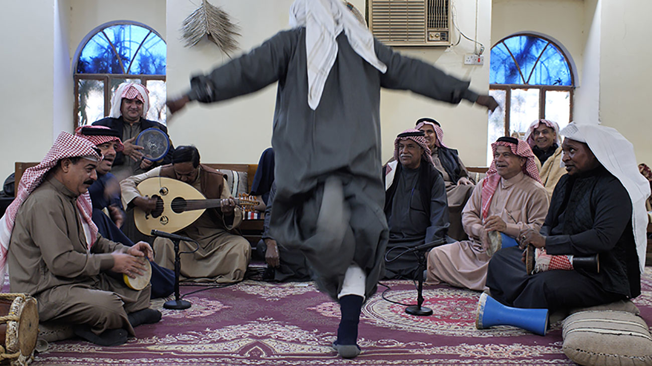 Fadi Yeni Turk. Soirées de divertissement Al-Khashshâba. Bassorah, Irak, 2019. Co-production Fondation AMAR/Mucem, 2020 © Fadi Yeni Turk