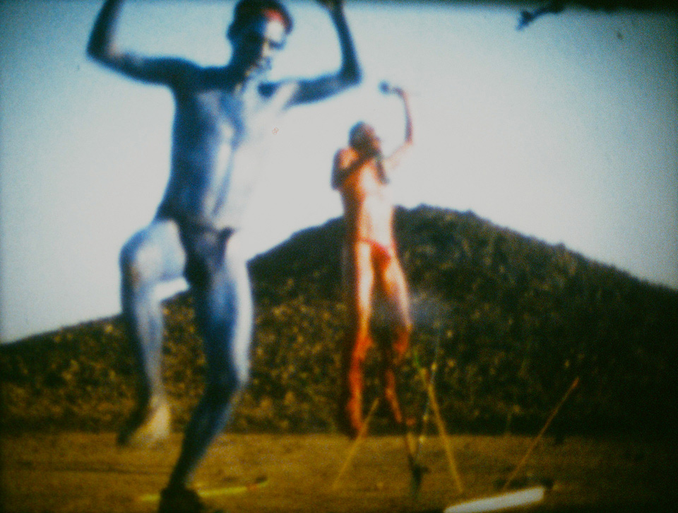 10. Luciano Castelli, Rainer Fetting. Extrait de A Room Full of Mirrors, 1982. Film Super-8 couleur, 45’. Courtoisie Luciano Castelli © Adagp, Paris 2002