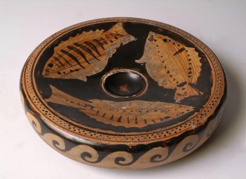 Plat à poisson, Paestum, Italie du Sud, 350-325 av. J.-C., terre cuite. Musée Saint-Raymond, Toulouse  © Musée Saint-Raymond, Toulouse