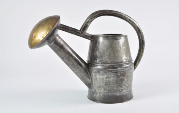 Arrosoir en métal, France, 19e et 20e siècles © Mucem
